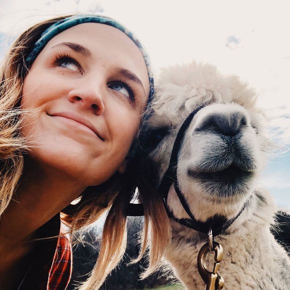 Meet your Posher, Carolyn - Picture 1 of 1